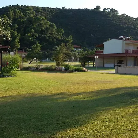 Dom wakacyjny House With Garden Next To The Trani Ammouda
