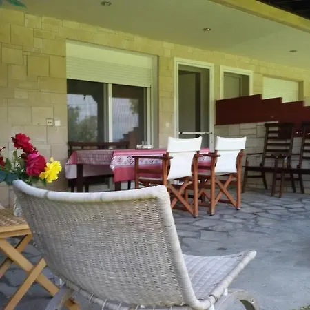 House With Garden Next To The Trani Ammouda *